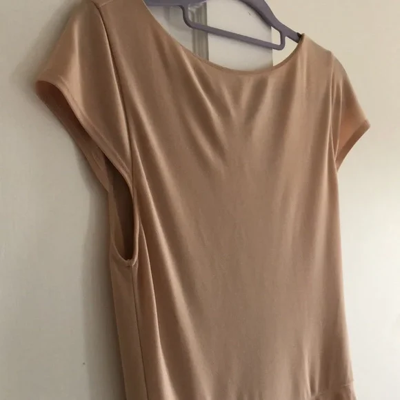 Alice and Olivia Cream Nude/Tan Peplum Short Sleeve Blouse - Picture 3 of 9